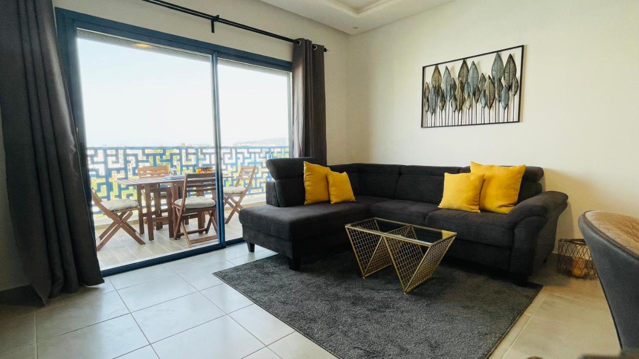 Luxury Apartment With Pool Martil Bagian luar foto