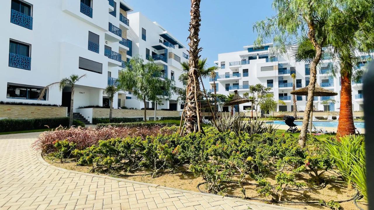 Luxury Apartment With Pool Martil Bagian luar foto