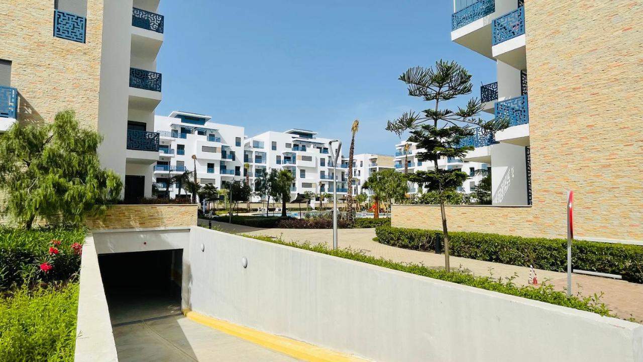 Luxury Apartment With Pool Martil Bagian luar foto